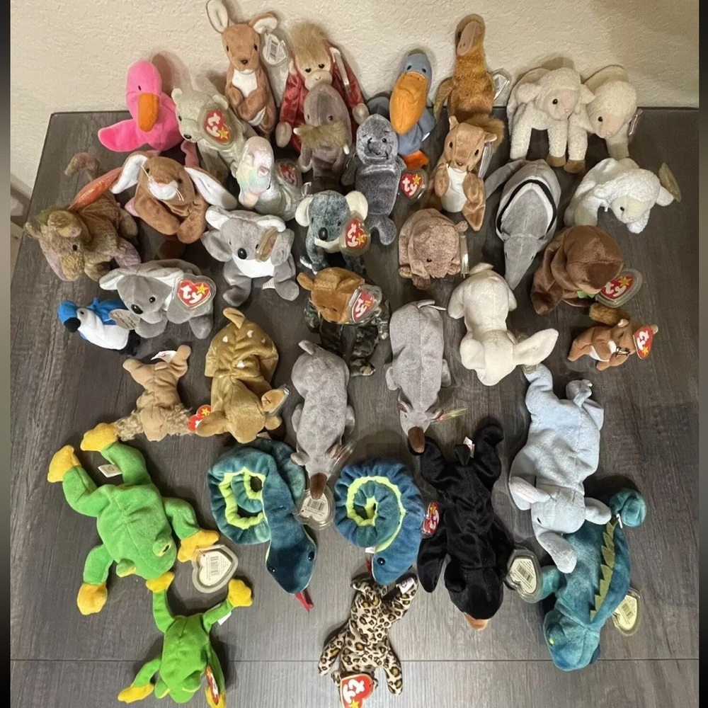 Lot of 37 Beanie Babies And Teenie Babies - Various Animals - Four Without Tags